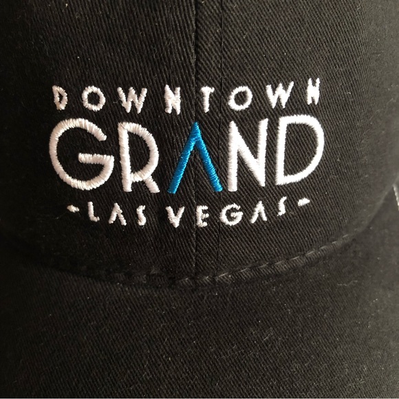 NWT Downtown Grand Las Vegas Embroidered Pukka Headwear Hat Cap & Mug Combo - Picture 4 of 16